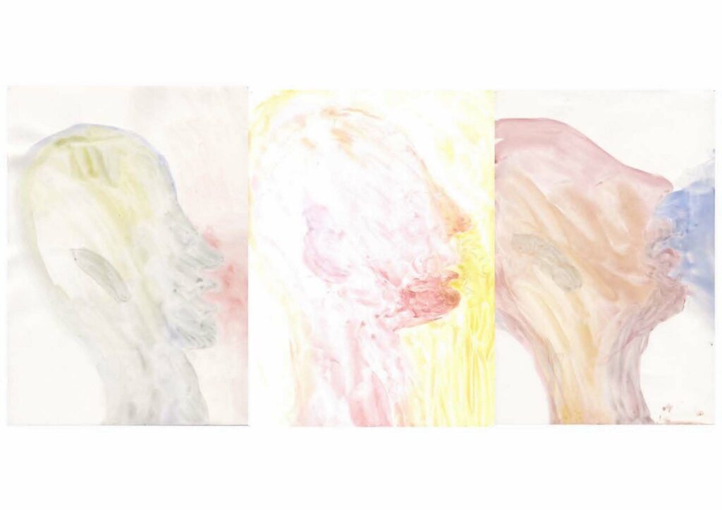 Miriam Cahn, rufend, 19.02.1994, eau et pigments sur papier, 3 feuilles : 42 x 29.5 cm chacune Dessin au pigment coloré de l'artiste suisse Miriam Cahn datant de 1994, issu de la série de Sarajevo, et représentant trois tête de profil